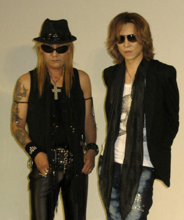 图1:yoshiki和taiji(左)资料图