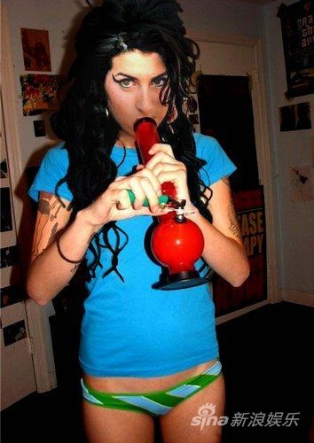 Amy WinehouseǰƾͶƷ