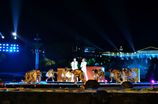 �ݳ���T��̨��