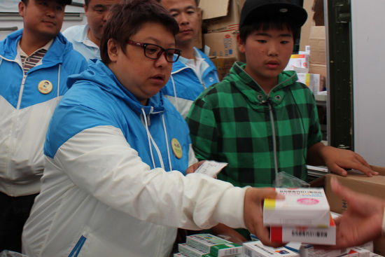 韩红千里公益行圆满收官 践行爱心永不落幕