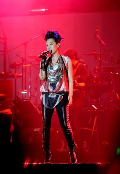 林忆莲杭州演唱会12月开唱 透露部分曲目|林忆莲|林忆莲杭州演唱会_影音娱乐_新浪网