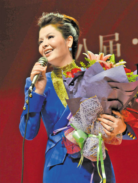 ���ݾ���սʿ�Ĺ���ŷ�����ǵ�̨�ݳ� 