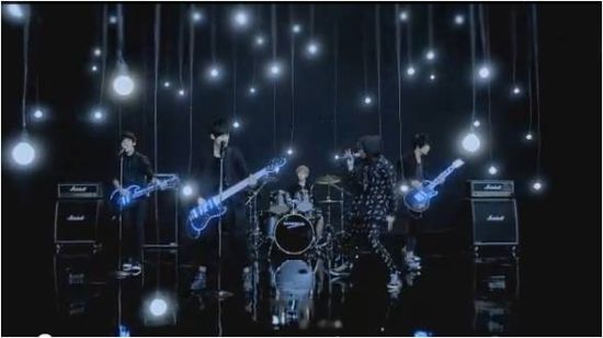 FTISLAND日本发新辑 成员自作曲引期待(图)_影音娱乐_新浪网