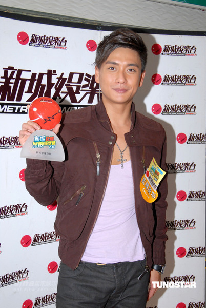 劲爆儿歌颁奖礼 黄宗泽否认与胡杏儿绯闻【图】