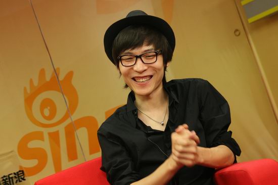 图文:王啸坤做客聊新碟--新歌玩起中国风