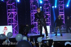 李在元中国首唱H.O.T三子助阵洒泪忆奋斗岁月