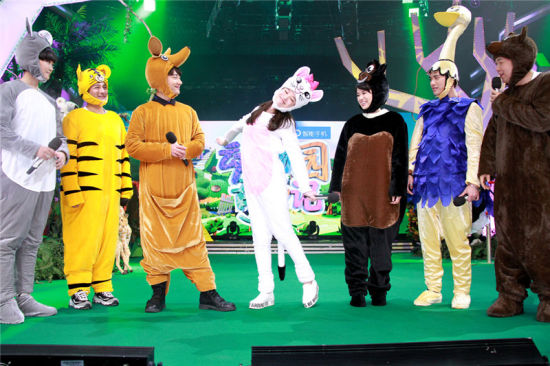 快本迎神奇六毛组合 谢娜美国外景主持