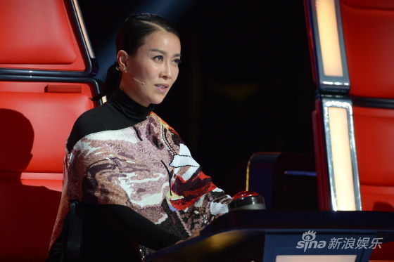 那英天价服装是赞助:有新衣穿此生无憾