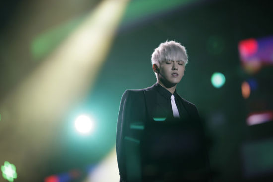 吴亦凡演唱