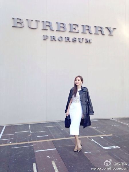 ΢ԼBurberry㳡Ƭ