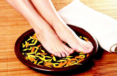 每日烫烫脚 让你在床上更High|High|床上|神经_新浪时尚_新浪网