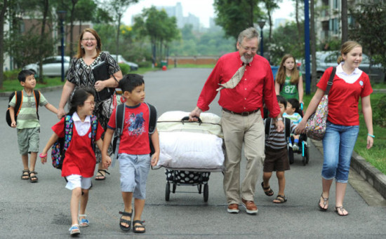 外国人领养中国孩子意味着什么|弃婴|孩子|外国人