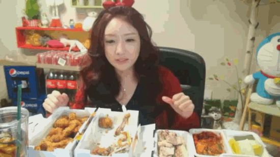 韩国奇葩电视节目:直播美女吃晚餐|节目|电视节