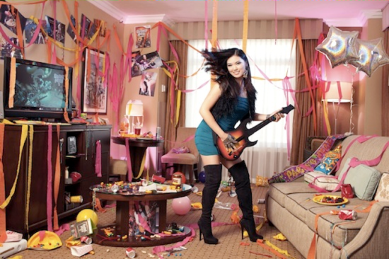 2011最新吉尼斯:最牛吉他英雄女玩家_电视游