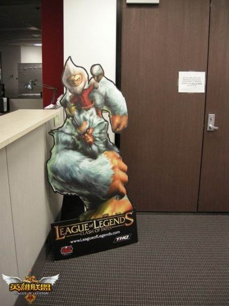 RIOT GAMES˾칫һ