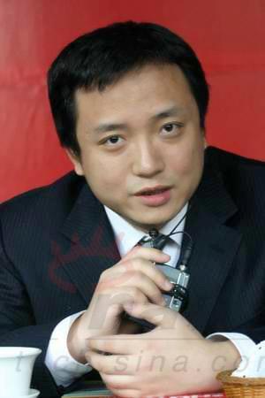 譚群釗