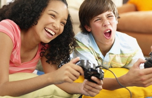 孩子7岁前玩电脑游戏会影响大脑发育_单机游戏