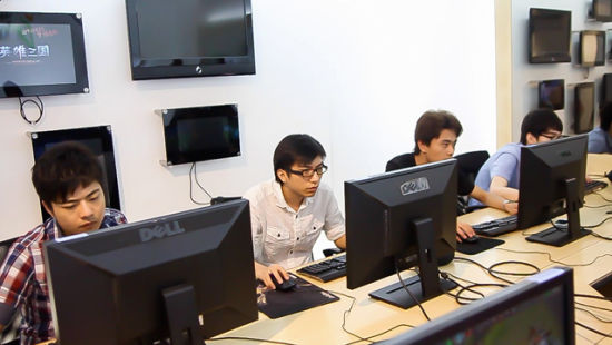 游戏体验室体验游戏
