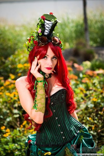 ���޴��ض���Ů