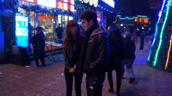 羅伯特·帕丁森近日被網友拍到與神秘女子私會照片