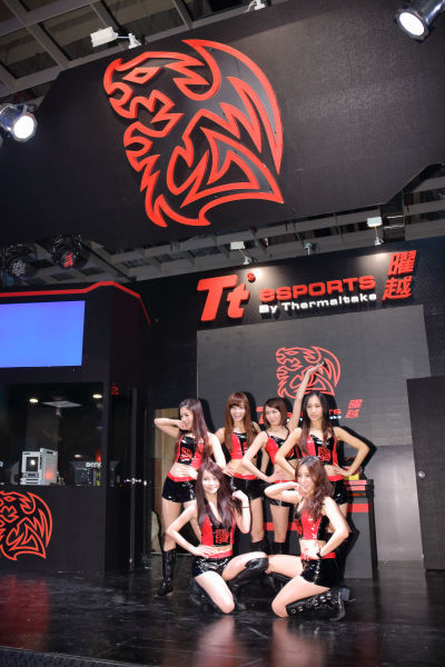 Tt eSPORT �� Show Girl ���ڲ���