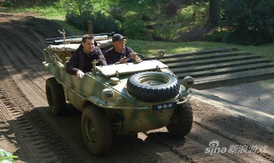 兜风约会开坦克 二战军备对外开放_玩家资讯