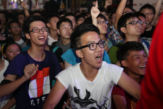 DOTA2刀塔头成最帅焦点