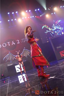Dota2发布会现场cosplay