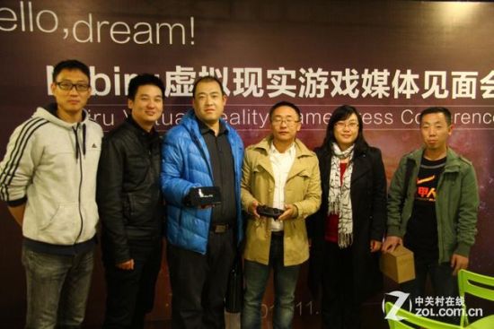 外设Moga亲临Nibiru虚拟现实游戏媒体见面会