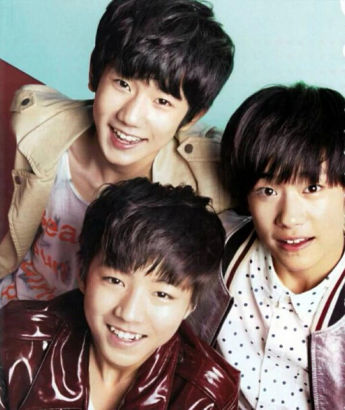 00ഺTFBOYS