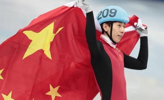 奥会中国运动员自曝爱玩LOL+打到黄金段位_电