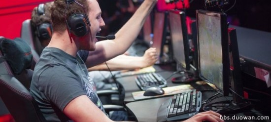 �ڶ�ʮ����ս�����а�Blue���е�һ