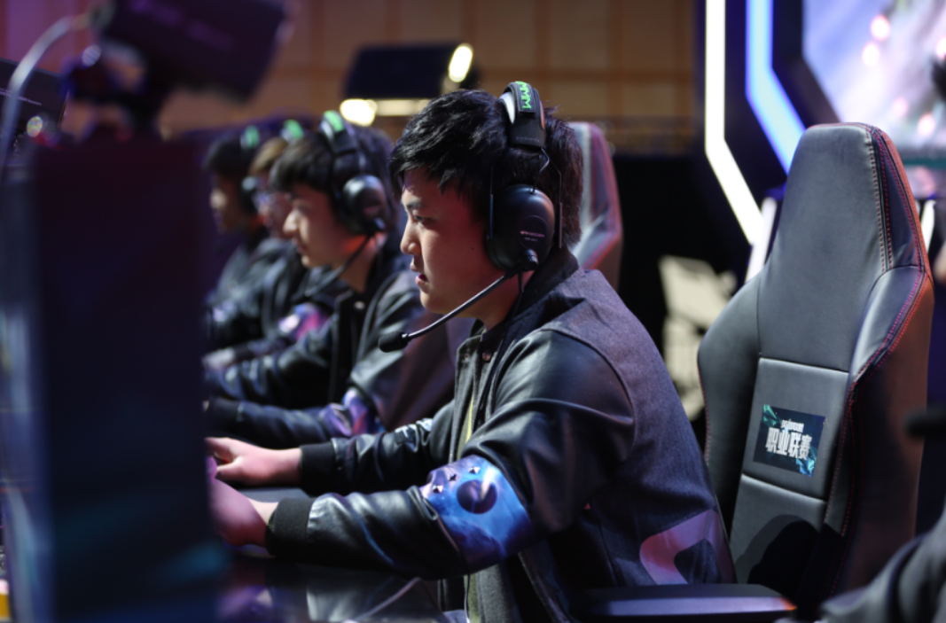 LPL第二日综述:OMG屡屡翻盘 WE加速陨落-新