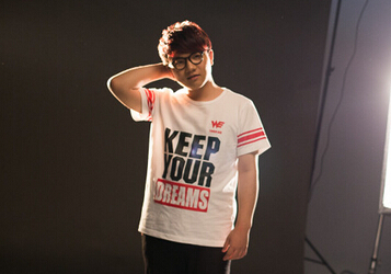 当电竞遇上时尚 各战队新赛季战袍点评