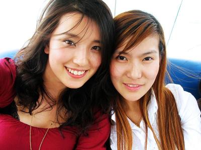 美女主持和《巨人》美女游西湖引起轰动