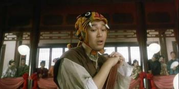 周星驰版的《鹿鼎记》中,韦小宝穿的那套"泡妞装"——虎皮衣,即使过了