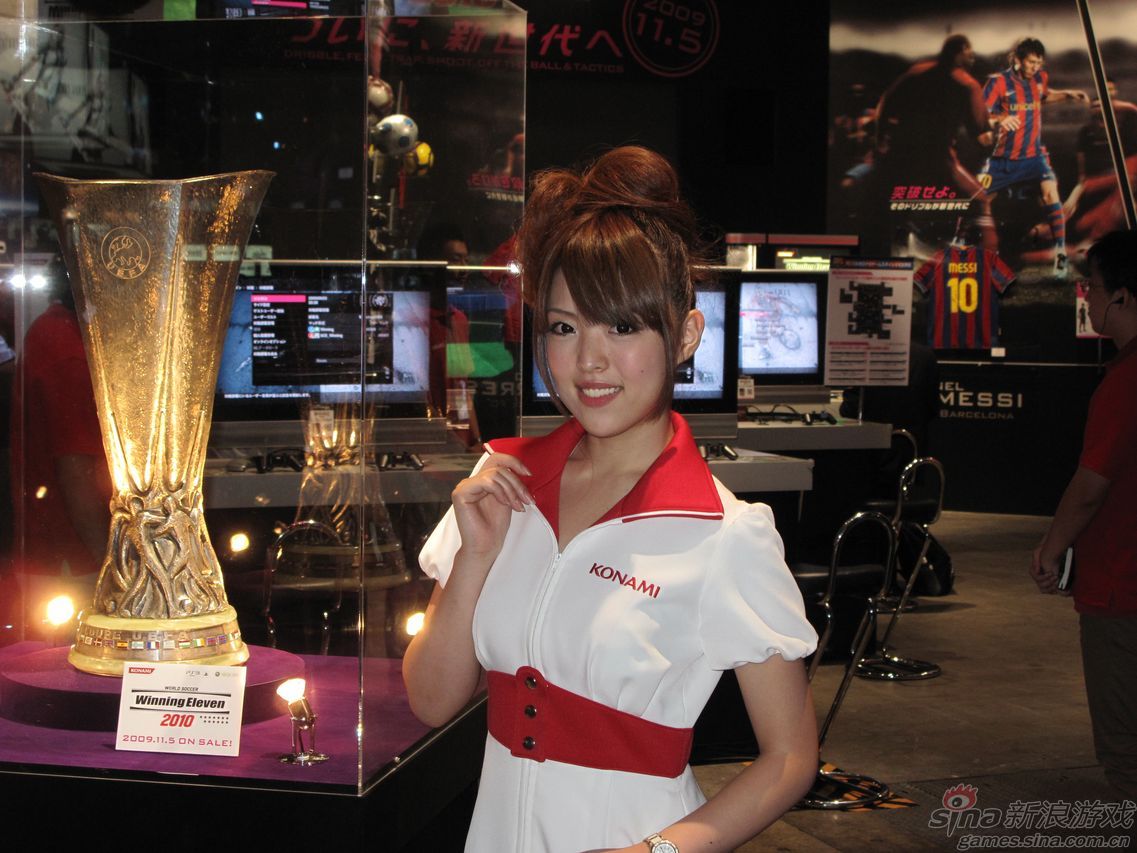 TGS09 KONAMIչ̨showgirl