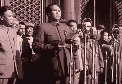 影片《开国大典》中古月扮演的毛泽东