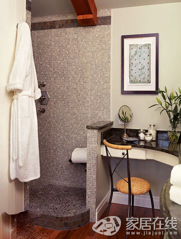 8����ԡ����ױ̨ ���С�ʷ���