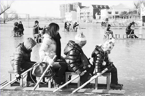 秦皇岛北戴河集发观光园 游客享受假日快乐_市