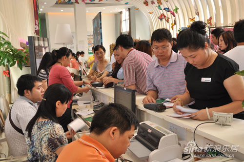 广西保利营销副总监朱光宇:月底公寓样板房呈