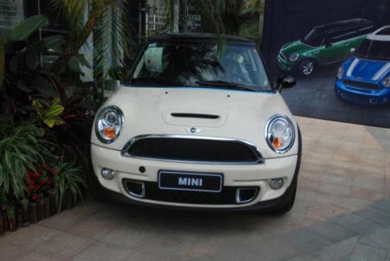 碧桂园城市花园成功举办宝马MINI试乘试驾会_导购_新浪房产_新浪网