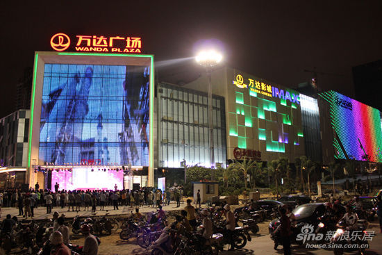 楼市新闻 > 正文   晋江万达广场作为福建省今年开业的第一家万达广场