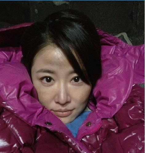 女明星争晒 伪素颜 私照