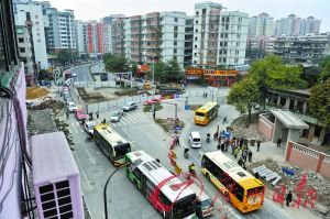 禅城区目前正在大范围修路。 禅城区目前正在大范围修路。