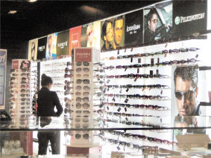 卖场夏日商品提前上架 多为积累潜在顾客_业态