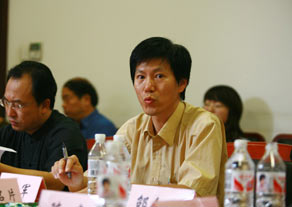 图为中国建筑设计研究院节能中心副总工程师郝军
