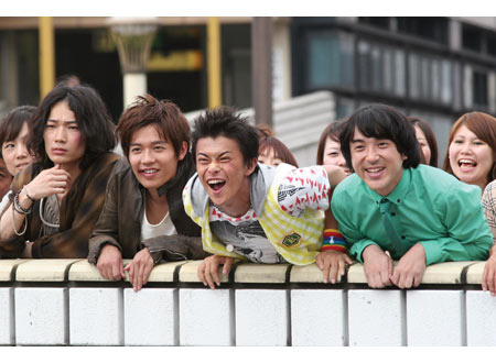 小栗旬导演处女作《五个暴走少年》7成色情(组