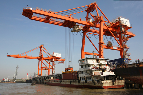 水运:阳逻港即将被打造成长江航运中心