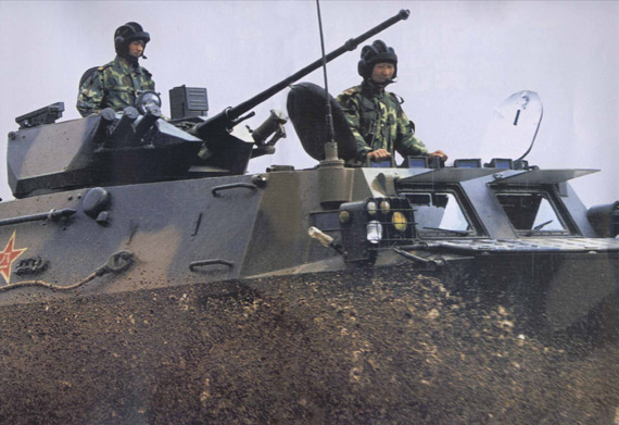 兰州军区已陆续列装一批高新武器装备(图)